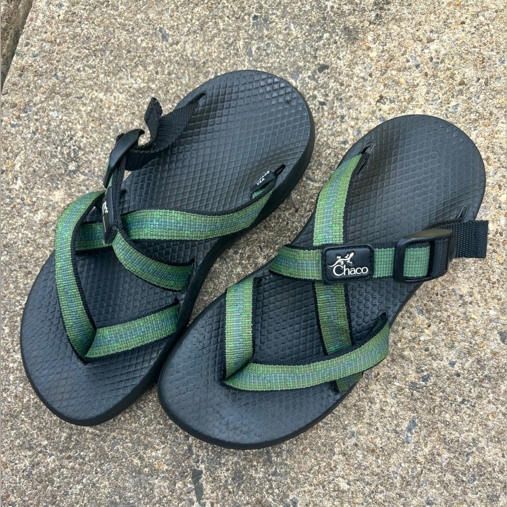 CHACO Vintage Ecotread Green Blue Thong Sandals